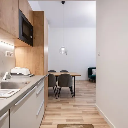 Delta Curve * بودابست