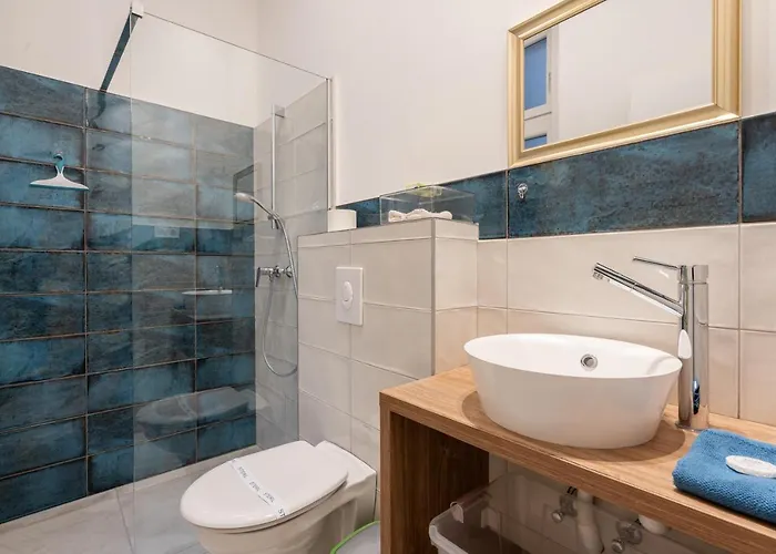 Delta Curve Budapesta